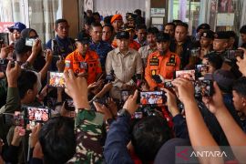 Tim SAR gabungan kembali temukan satu korban kecelakaan pesawat ATR