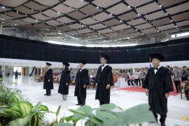 UMS perkuat peran sebagai poros intelektual lewat pengukuhan lima gubes