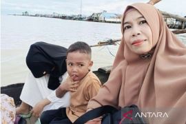 Latifah, penyuluh agama di Desa Bandar Rahmat jalankan program Suluh Laut