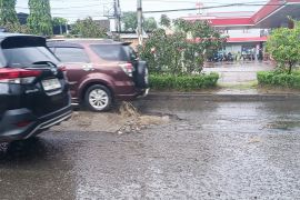 Wahai BBPJN Sulsel, perbaiki jalan berlubang jelang mudik Lebaran