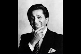 Desainer Valentino meninggal dunia pada usia 93 tahun