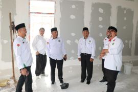 Kakanwil Kemenag Kaltara Tinjau Pembangunan Laboratorium dan Perpustakaan MTsN Malinau