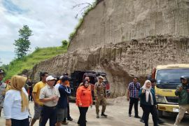 DPRD Jatim dan Bupati Ponorogo sidak pertambangan di Ngebel