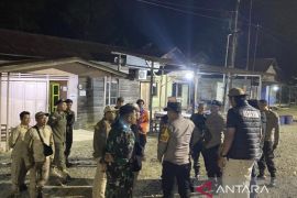 Camat Paringin dan Forkopimcam giat patroli gabungan jelang Ramadhan
