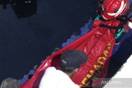 Polisi sebut tak ada tanda kekerasan pada mayat pria di Kali Pulomas