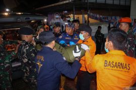 Dua jenazah korban pesawat ATR dibawa ke Posko DVI Makassar