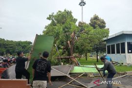 Warga Jatim diminta waspada cuaca ekstrem hingga akhir Januari