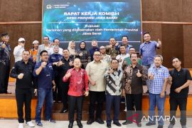 Legislator soroti kebijakan perizinan Gubernur Jawa Barat