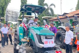 Pemkab Batang Hari salurkan 150 bantuan alsintan ke petani