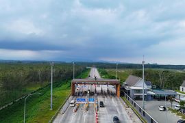 Sebanyak 594 ribu kendaraan lintasi JTTS saat libur Isra Mi'raj 2026