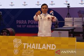 Doa ibu jadi penguat Hilman atlet para angkat beban Indonesia sebagai debutan guna raih emas APG 2025
