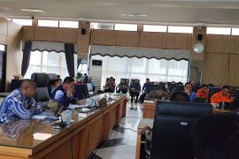 Ketua DPRD Kalsel kritisi penanggulangan banjir di provinsinya