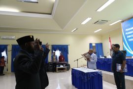 Bupati Jayapura sebut pergantian pejabat agar roda pemerintahan optimal