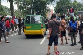 Pemkot Bogor tunda razia angkot tua usai demonstrasi sopir