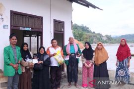 STAIN Meulaboh salurkan bantuan mitra Malaysia untuk korban banjir bandang Aceh Barat dan Nagan Raya