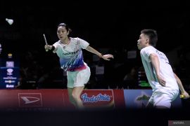Gloria gagal ke final setelah ditekuk pasangan Denmark