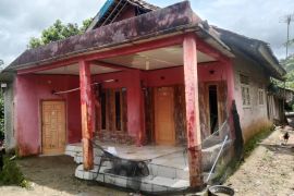 Belasan rumah di Lebak terdampak pergerakan tanah dan longsor