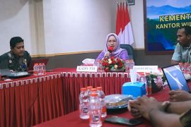 Kanwil Kemenkum Malut Harmonisasi Lima Ranperda Kabupaten Haltim