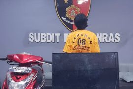 Polda Babel tangkap pria yang gelapkan motor pamannya