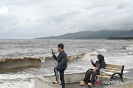 Tajuk ANTARA NTB - Ketika alam menguji Lebaran di NTB