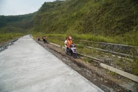 Pemkab Kediri lanjutkan pembangunan infrastruktur ke Gunung Kelud