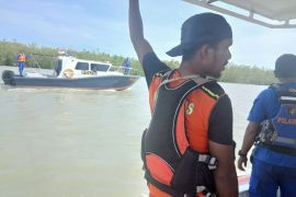 Pencarian enam ABK Bintang Laut di perbatasan RI-PNG terkendala cuaca