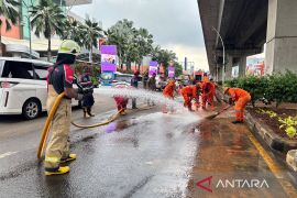 Banjir di Kelapa Gading Jakarta Utara berangsur surut