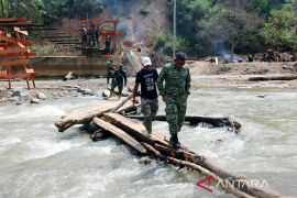 TNI siapkan pembangunan jembatan bailey dan gantung di Gayo Lues, Aceh