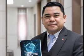 Ketua Lembaga Keuangan HA IPB Launching Buku "Disrupsi Ekonomi Digital"