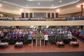 Kemenhan memperkuat karakter pelajar di Kupang lewat program KKRI