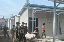 Penyintas banjir bandang Palembayan Agam siap tempati huntara