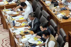 Bahlil: BPH Migas tambah kuota BBM subsidi untuk Papua