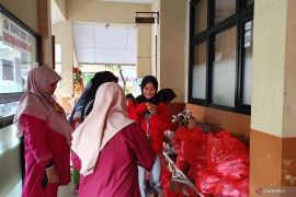 Meski PJJ akibat banjir, SMAN 62 Jakarta tetap salurkan MBG