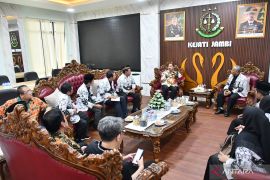 Kejaksaan tinggi Jambi dan PGRI Jalin Sinergi untuk Perlindungan Hukum Guru