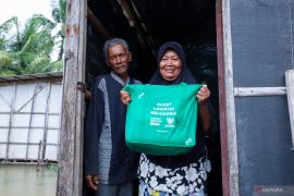 Baznas kirim bantuan untuk korban banjir rob di Muaragembong Bekasi