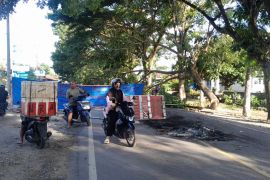 Warga Luwu tagih janji pemekaran: Jalan ditutup, aksi Aliansi Wija To Luwu meluas