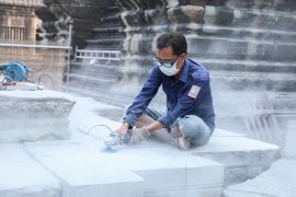 Arkeolog restorasi perpustakaan di objek wisata Angkor Wat, Kamboja