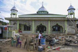 Mendes tegaskan tak ada pengurangan pendamping desa di daerah bencana