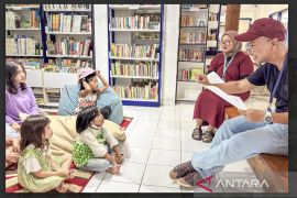 Mendongeng dua bahasa Prancis&ndash;Indonesia Page 2 Small