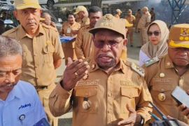 Pemkab Jayapura minta masyarakat tidak membuang sampah sembarangan