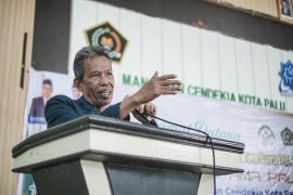 Rektor UIN Datokarama Palu perjuangkan hak generasi muda peroleh pendidikan