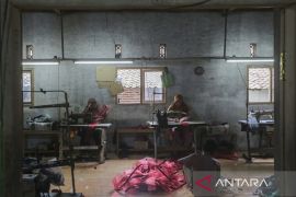 Kinerja kegiatan dunia usaha tetap terjaga