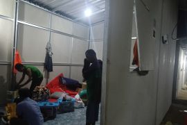 Disaster survivors in Agam begin life in new temporary shelters
