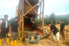 Polhukam kemarin dari pertambangan emas ilegal hingga reses