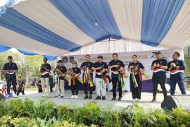 Doa bersama-bazar murah meriahkan Peringatan Hari Bakti Imigrasi ke-76 di Kalteng