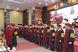 Untad Palu tambah 13 Guru Besar perkuat daya saing pendidikan tinggi