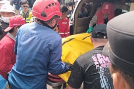 Kecelakaan di jalan menuju Bukittinggi akibatkan enam orang meninggal