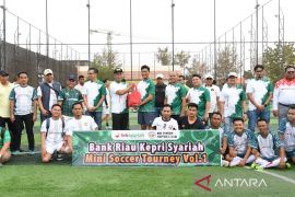 Perkuat Soliditas Tim, BRK Syariah Gelar Turnamen Mini Soccer se-Kepri