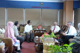 Unhas dan University Arkansas kolaborasi riset unggas