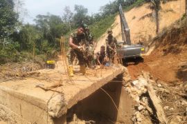 Kodam I/BB mulai bangun jembatan beton di Tapanuli Tengah